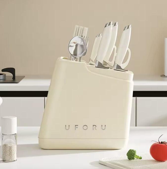 Stable Knives Storage