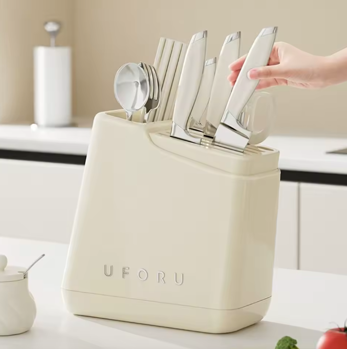 Stable Knives Storage