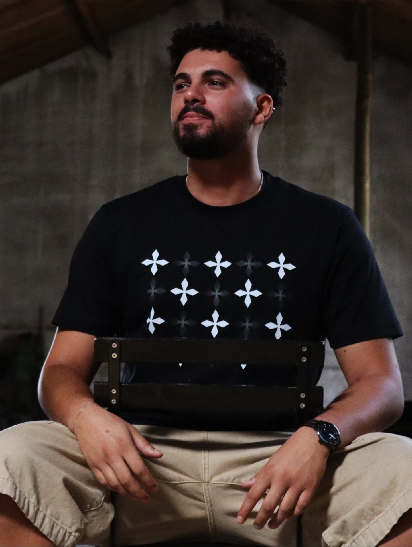 THE PATTERN OF CROSSES [TSH4]-0