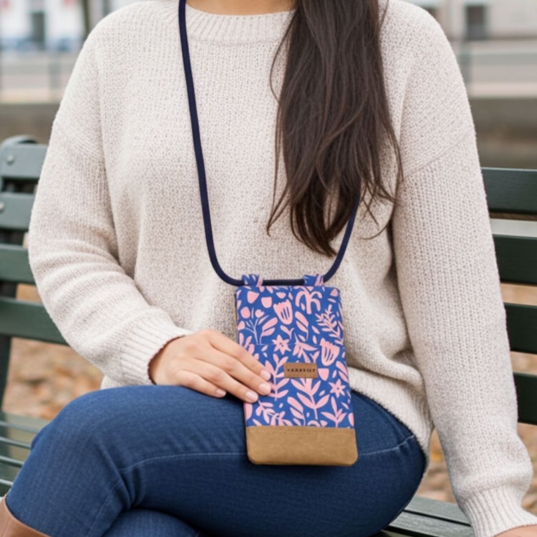 NELA Handytasche zum Umhängen Bedruckt-2